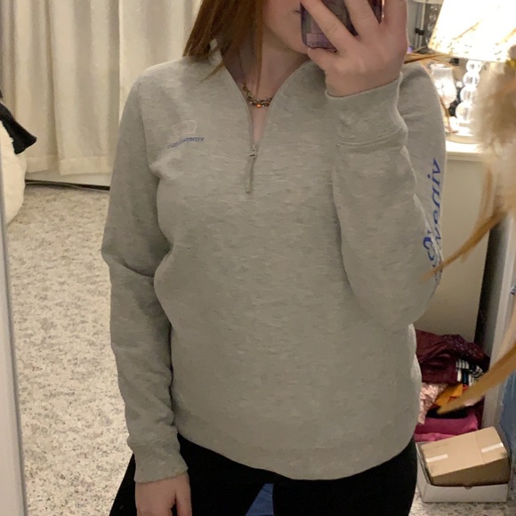 vineyard vines sweatshirt - Picture 1 of 5